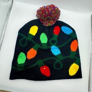NWOT Colorful Holiday String Lights *Light Up* Knit Beanie